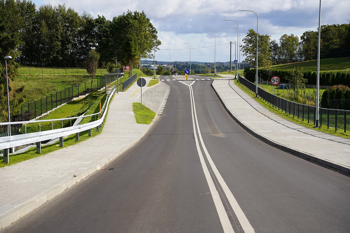 Oddano dwa kolejne odcinki drogi powiatowej Kielno – Kowalewo