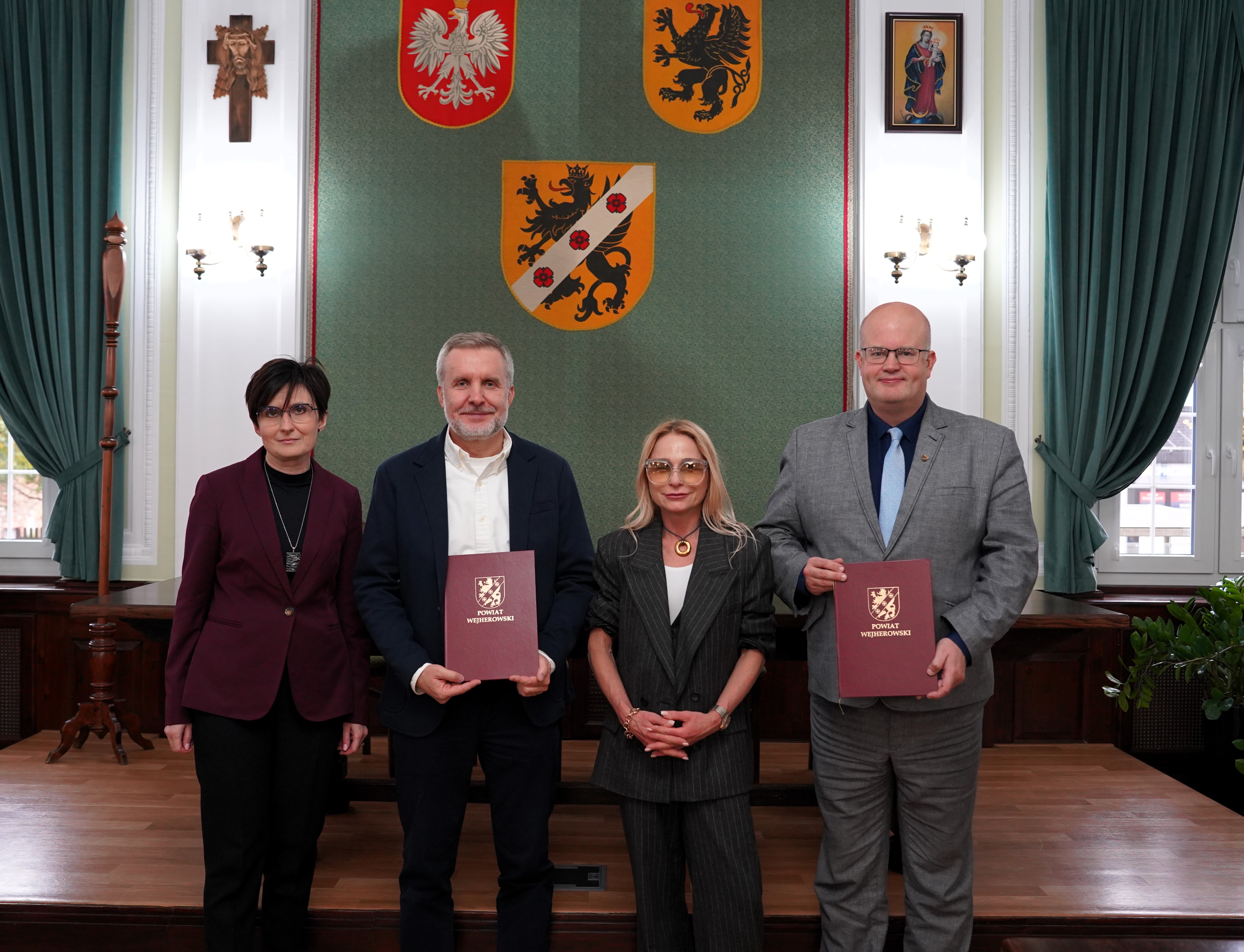 Powiat Wejherowski wspiera zakup nowoczesnego sprzętu dla wejherowskiej kardiochirurgii
