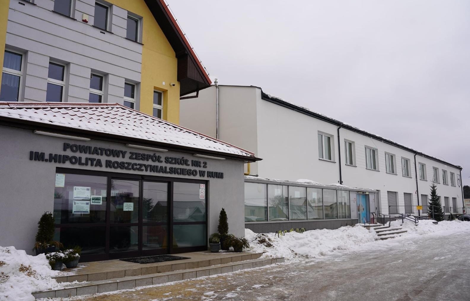 Realizowana jest rozbudowa i nadbudowa skrzydła „C” Powiatowego Zespołu Szkół nr 2 im. Hipolita Roszczynialskiego w Rumi